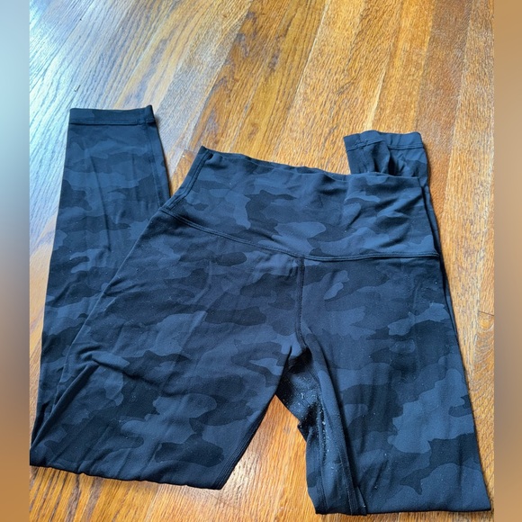 Lululemon align camouflage leggings size 6 - Picture 3 of 5